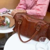 All-around skuldertaske - Miri Big walnut