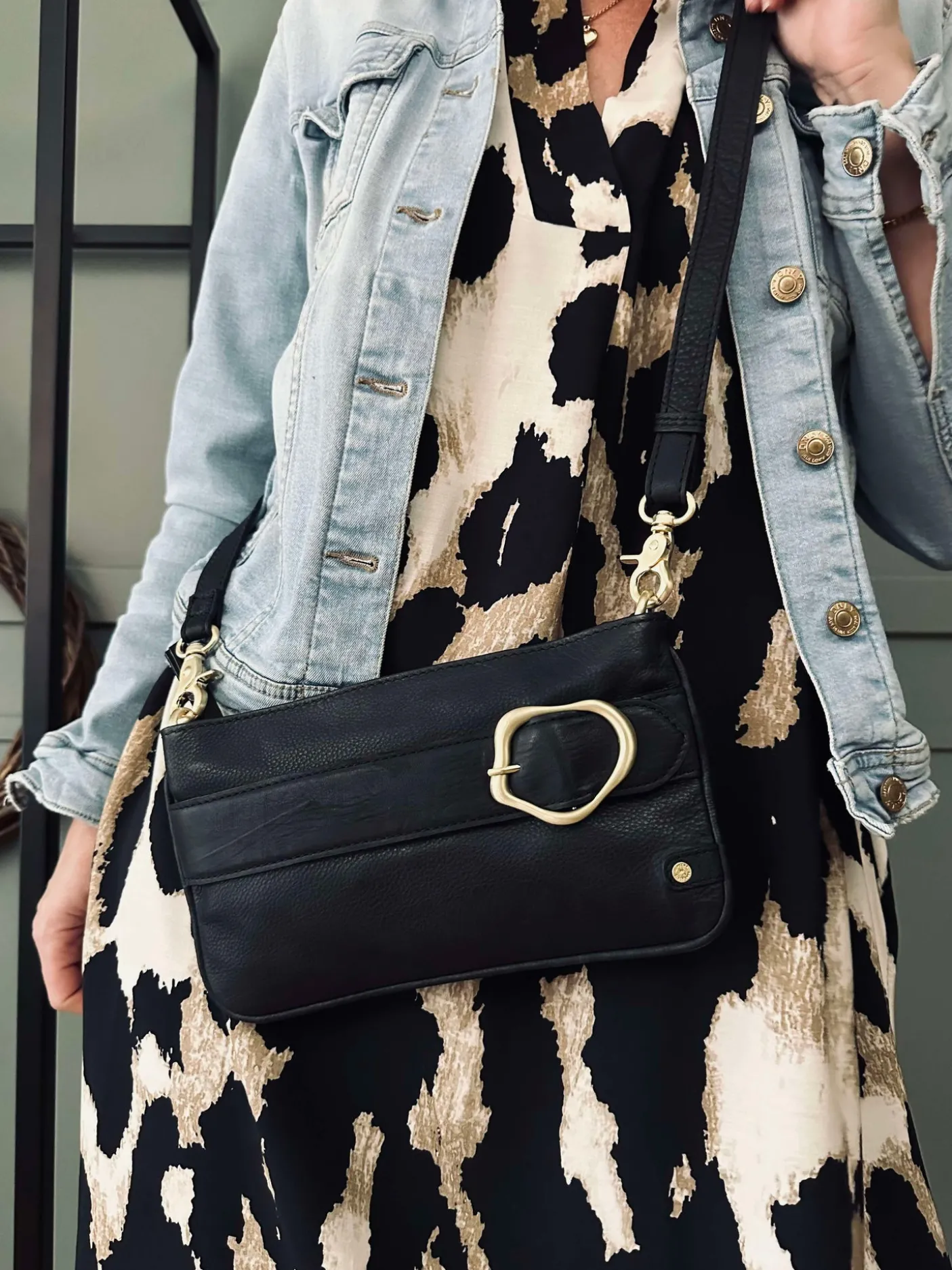 Clutch Berlin - Black leather