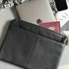 Computer sleeve sort kalveskind