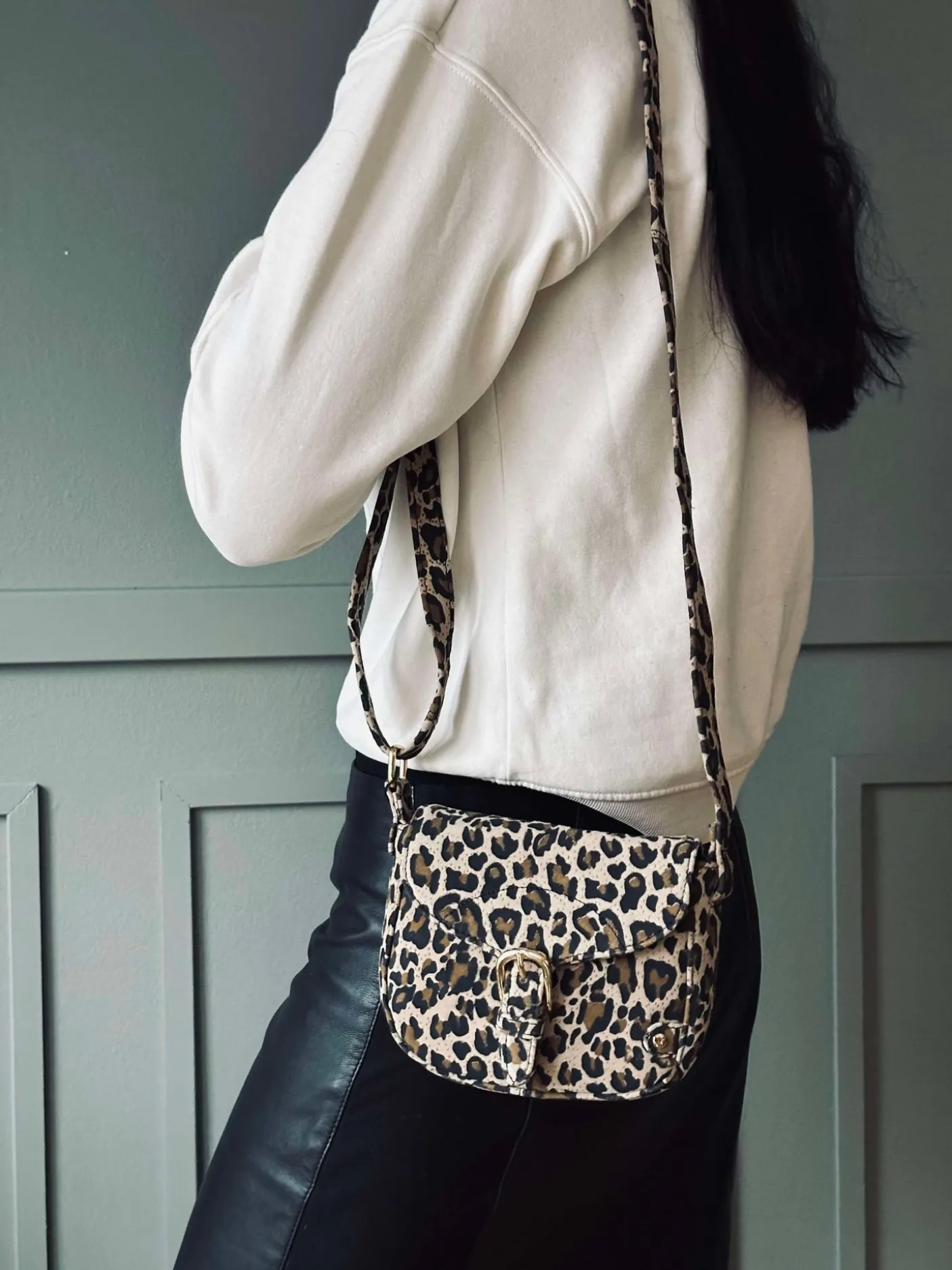 Crossbody Aura Leo