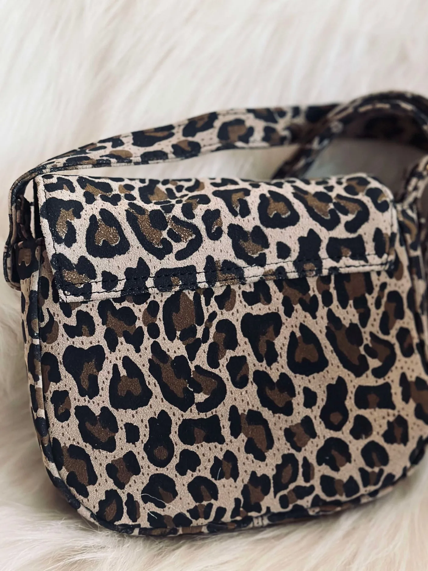 Crossbody Aura Leo