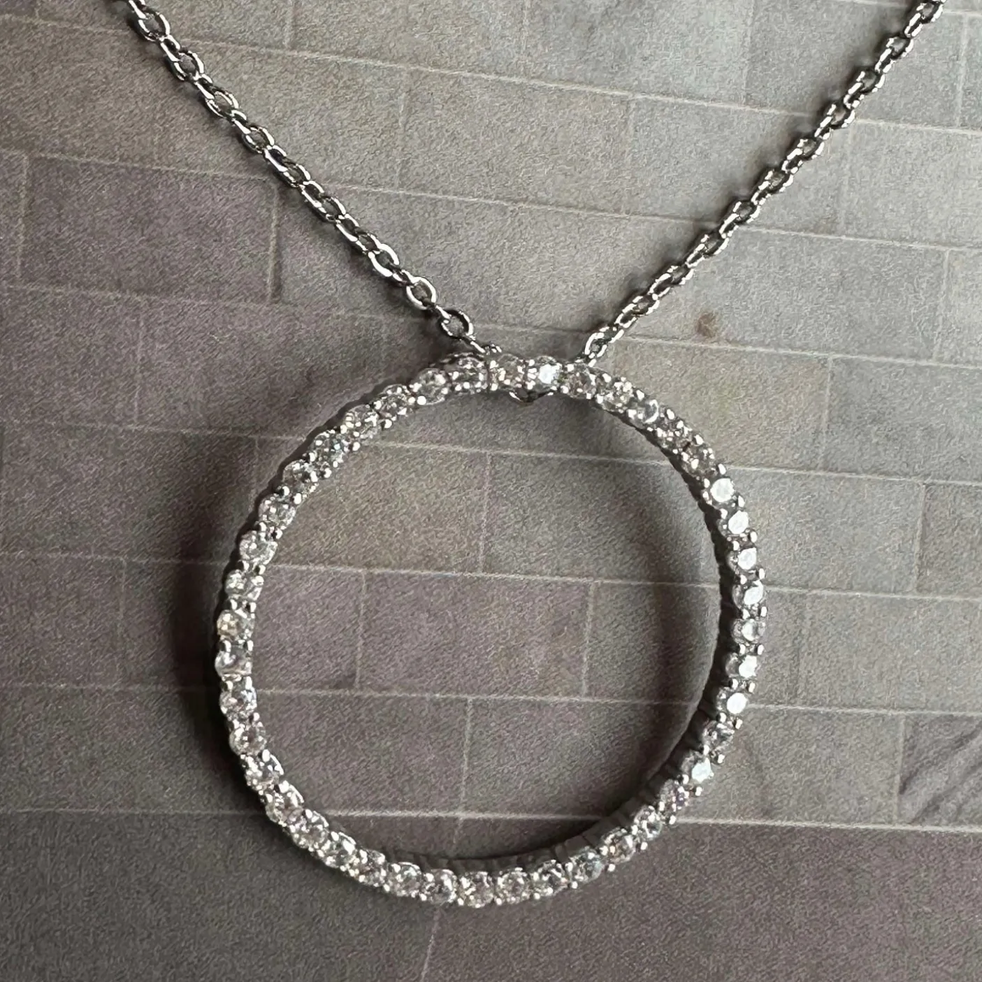Halskæde Kendal - rhodium belagt