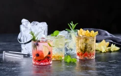 Isspand med 4 glas