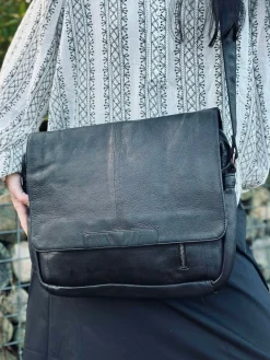 Laptop MILO black