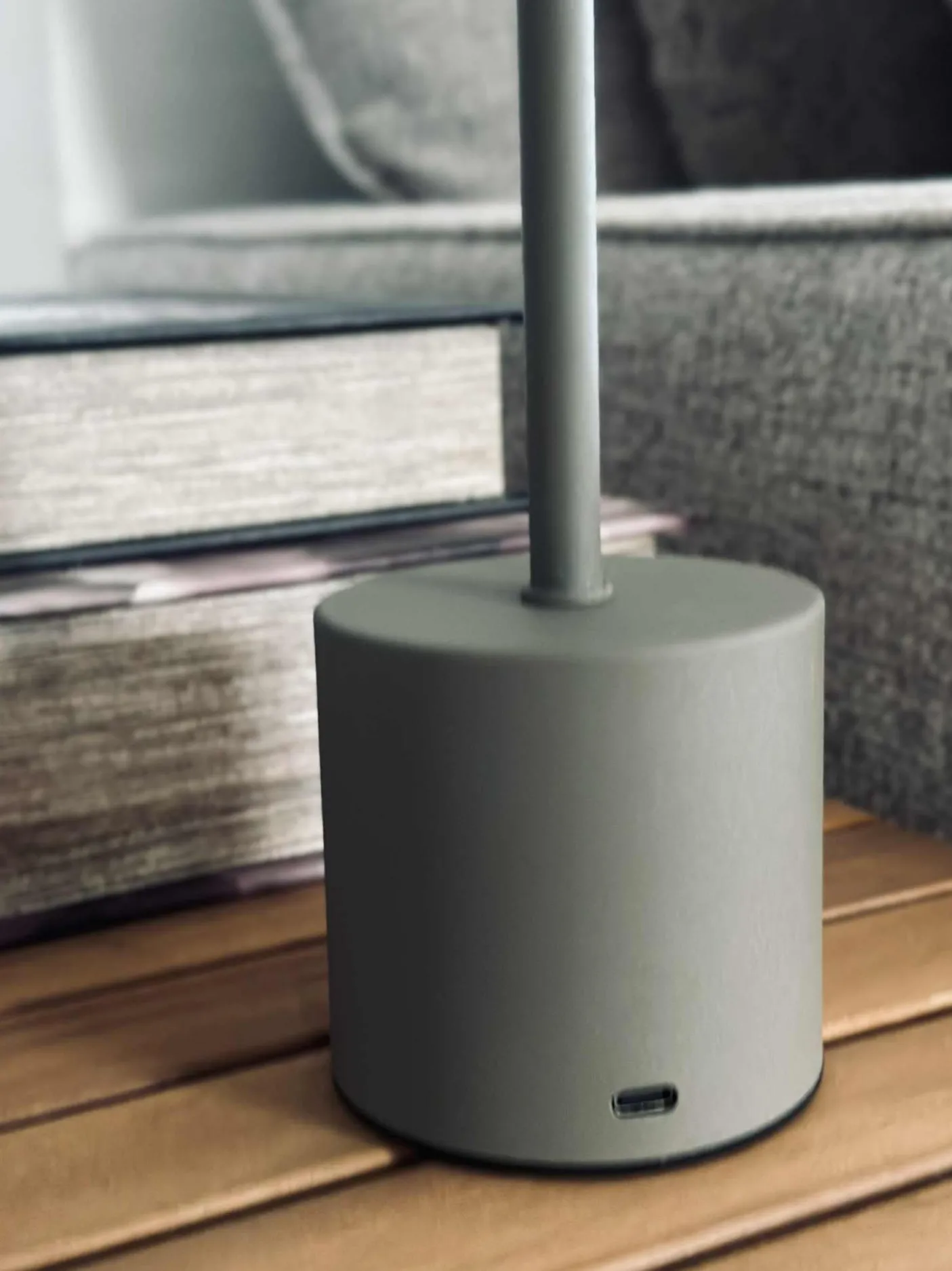 LED bordlampe KELLY Taupe - genopladelig