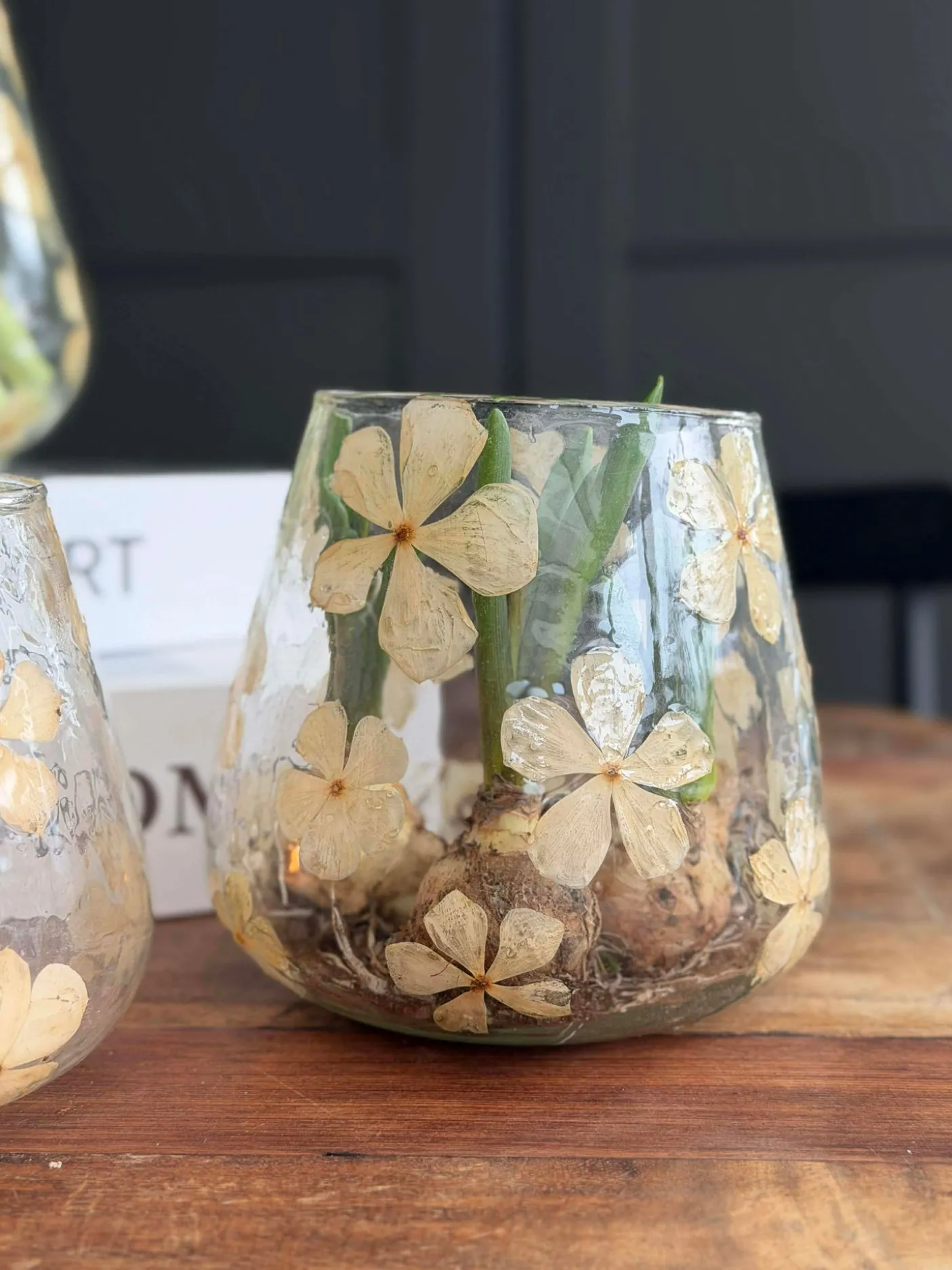 Lysestage - Glas med blomster - flere størrelser