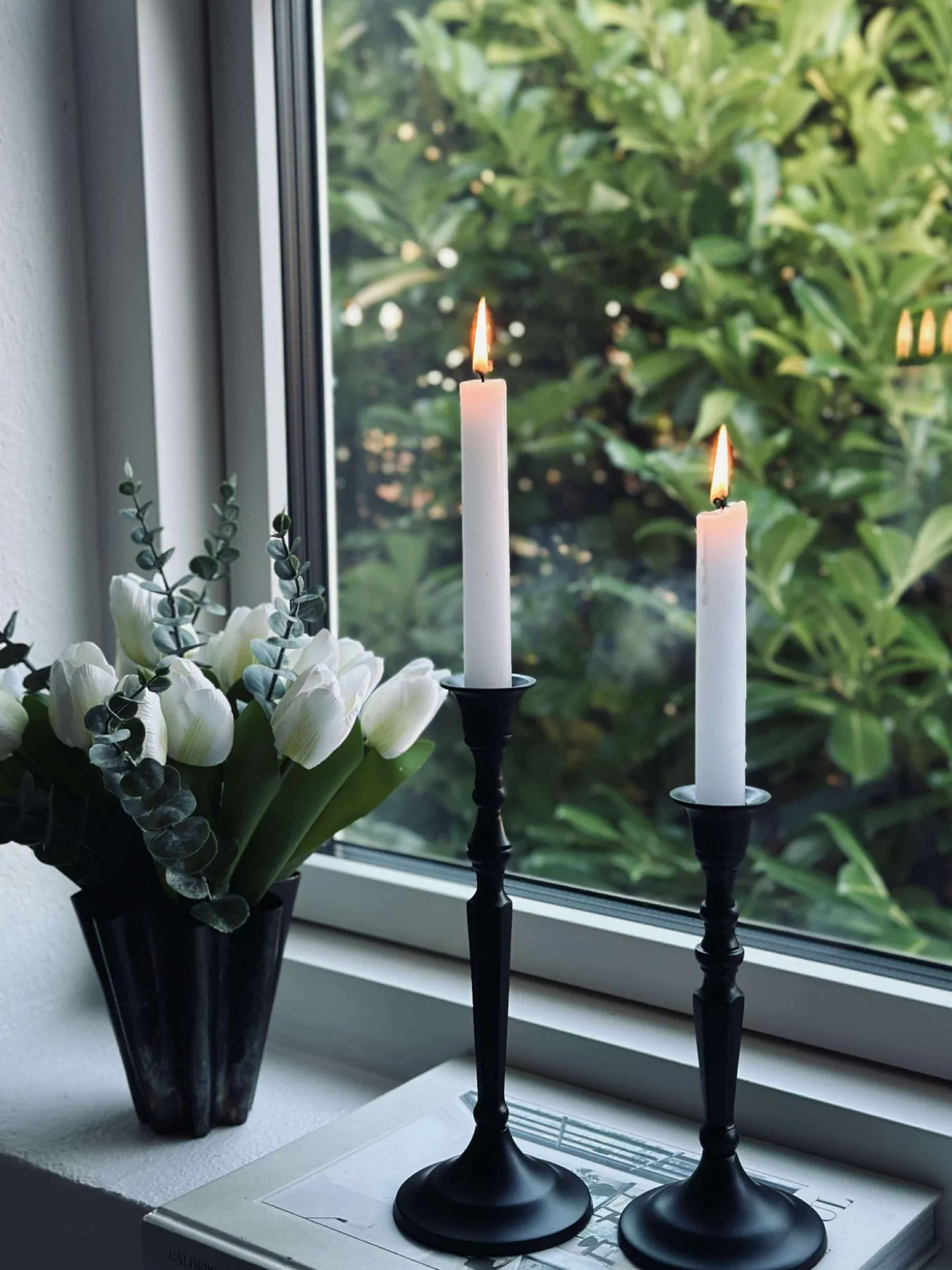 Lysestage kantet Alu sort