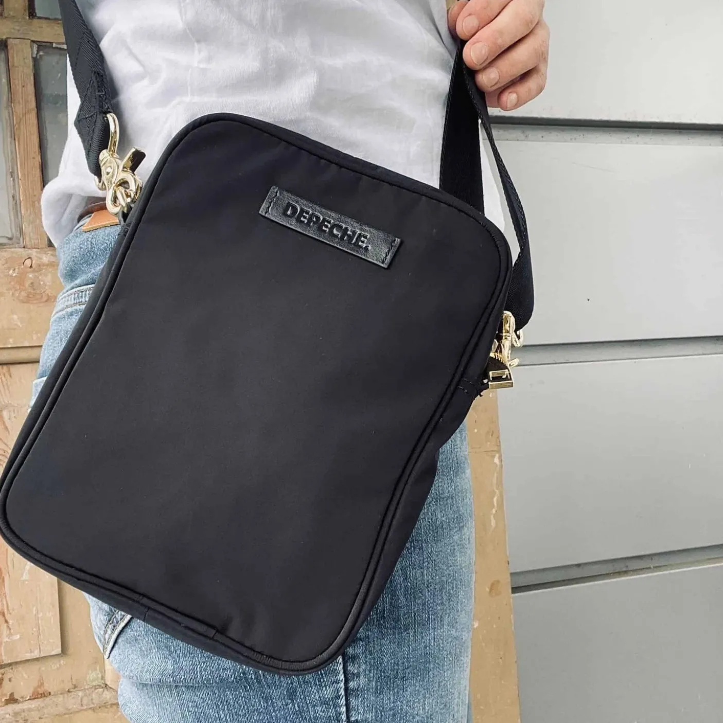 Mobiltaske - BLACK Recycle kollektion af plasticflasker