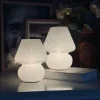 Mushroom Medium – Hvid mundblæst glas
