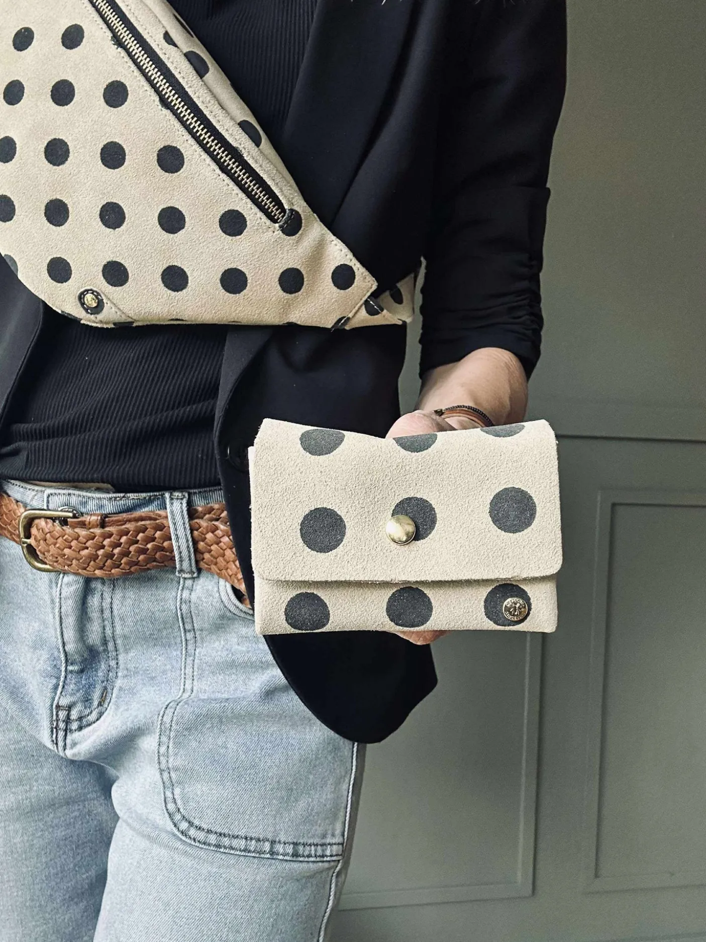 Pung Black dots