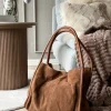 Shopper i ruskind - Walnut
