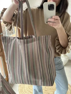 Shopper Stribet
