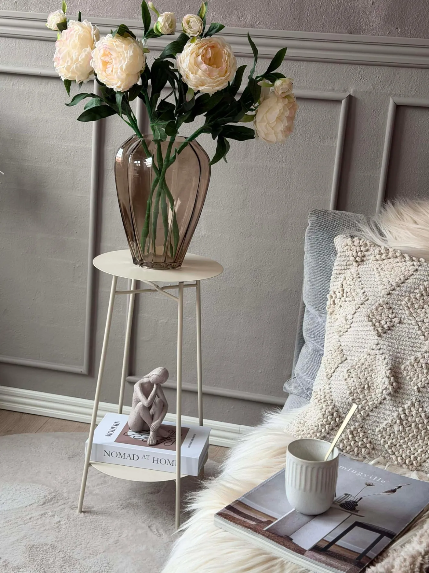 Sidebord med hylde - Hvid