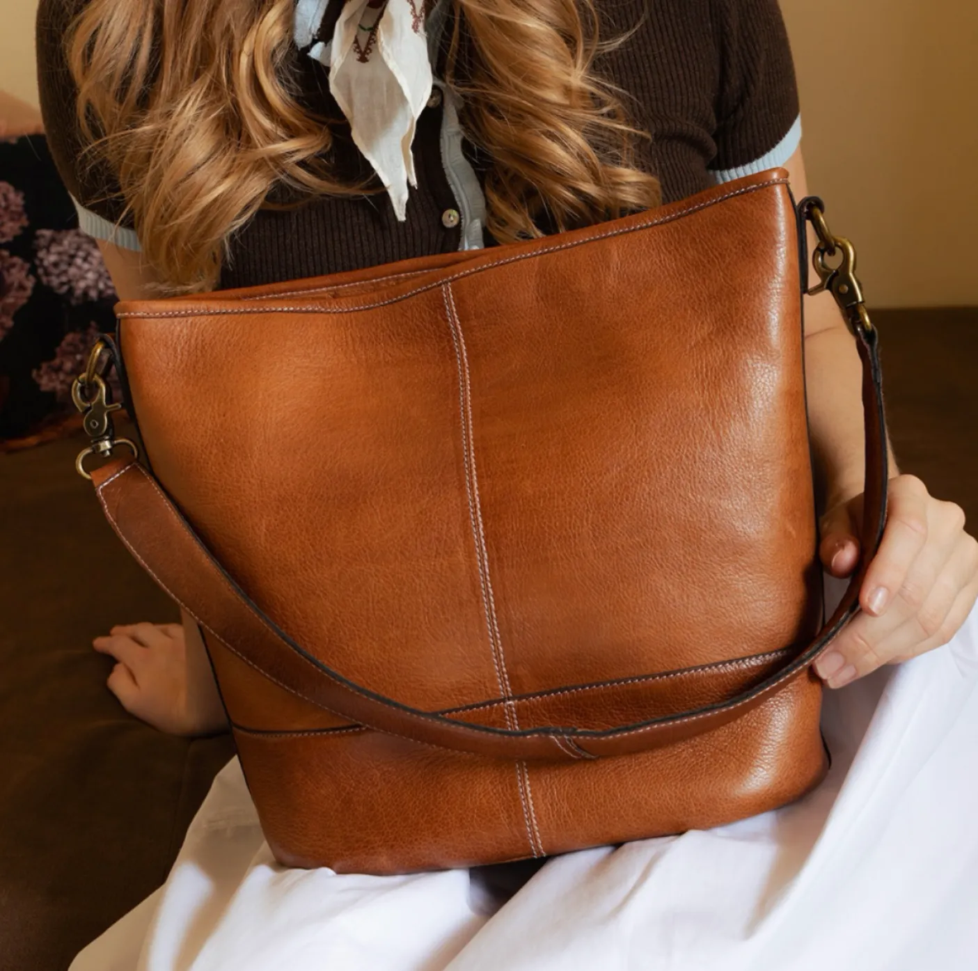 Skuldertaske Nomi walnut