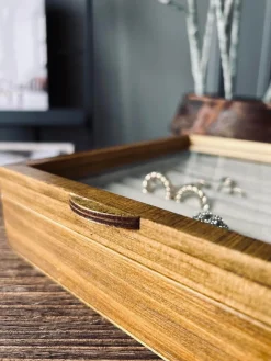 Smykkebox i træ